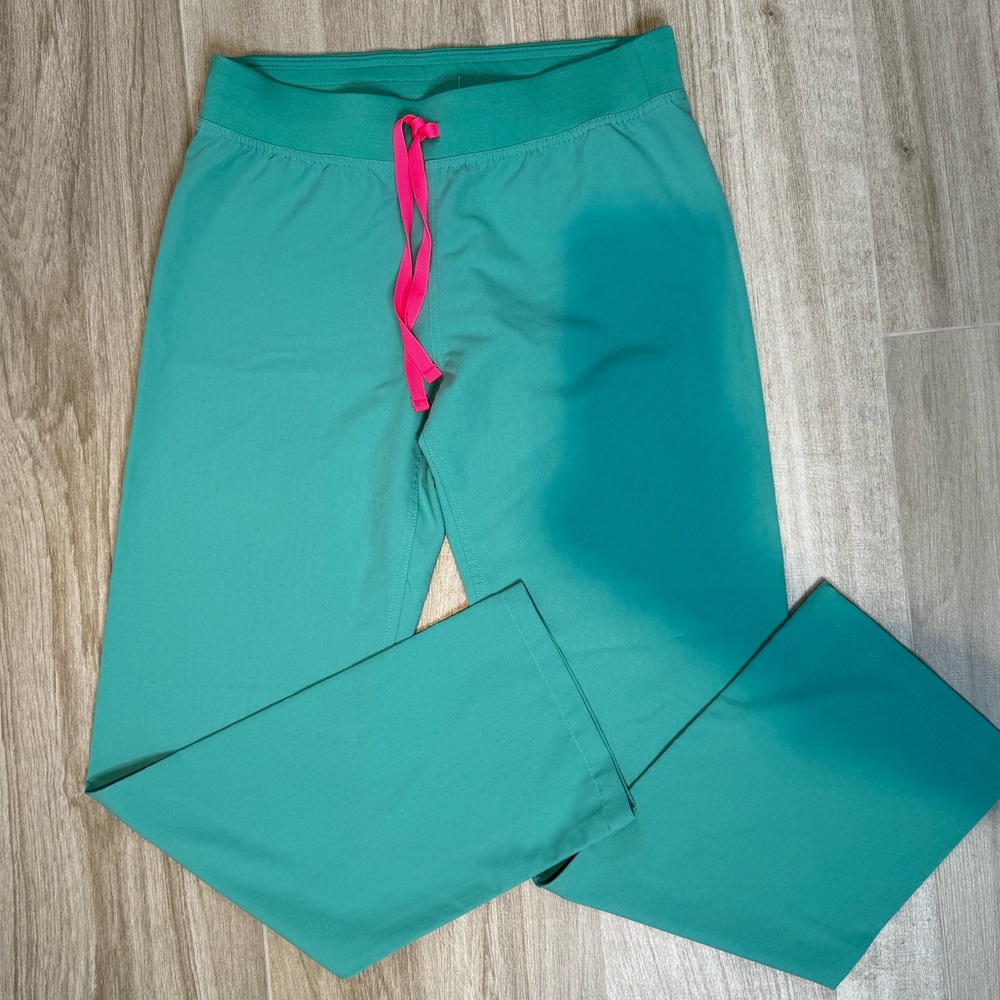 FIGS Livingston scrub pants